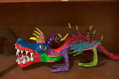 ALEBRIJES Y PIÑASTAS